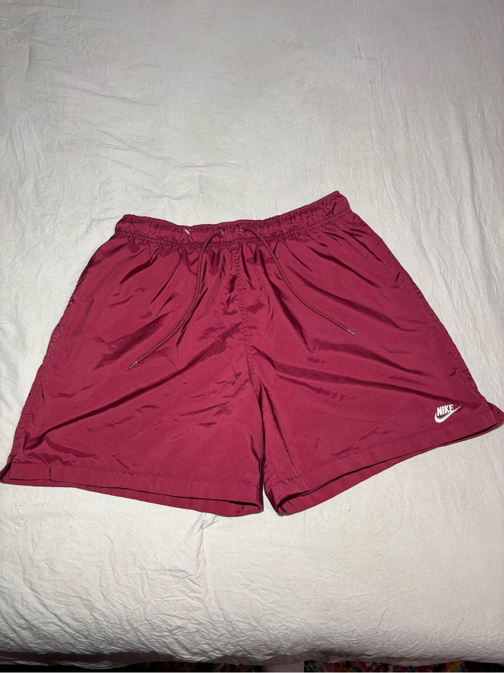 Nike Club Woven Flow Shorts Men’s Large Maroon Burgundy Sportswear Running Track